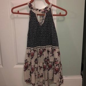 Patterned/floral top